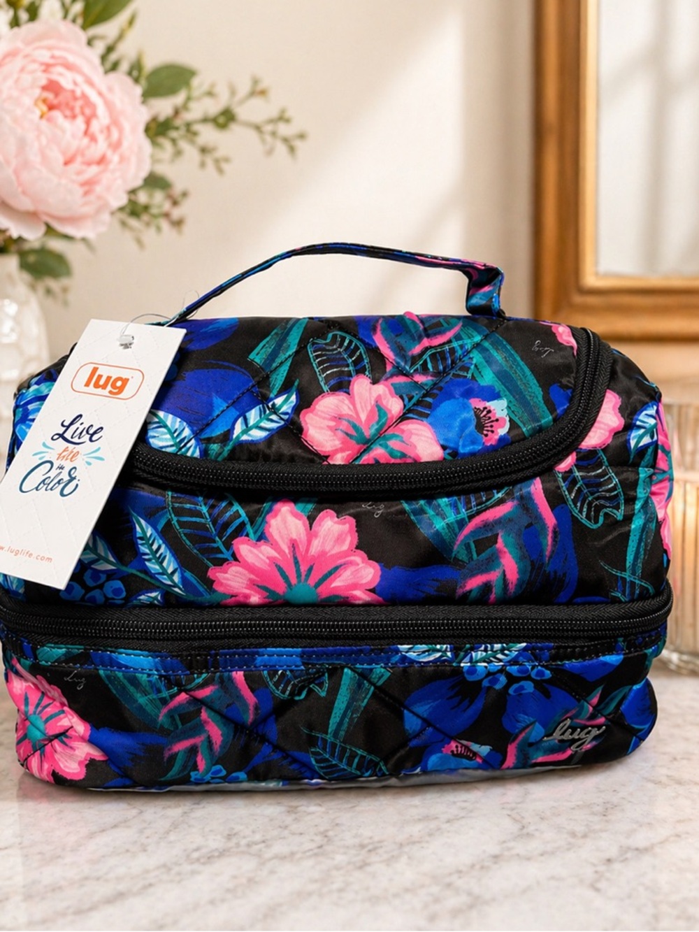 Lug Stowaway Cosmetice Case Resorts Tropics NWT